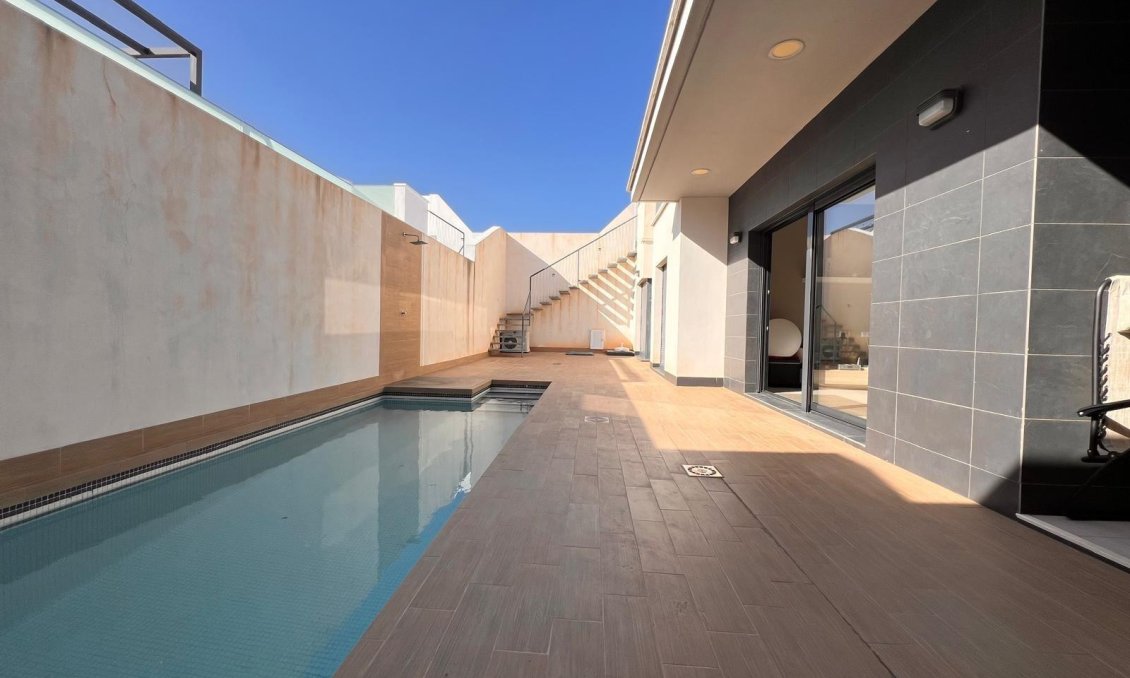 Resale - Villa -
Orihuela Costa - Lomas de Cabo Roig