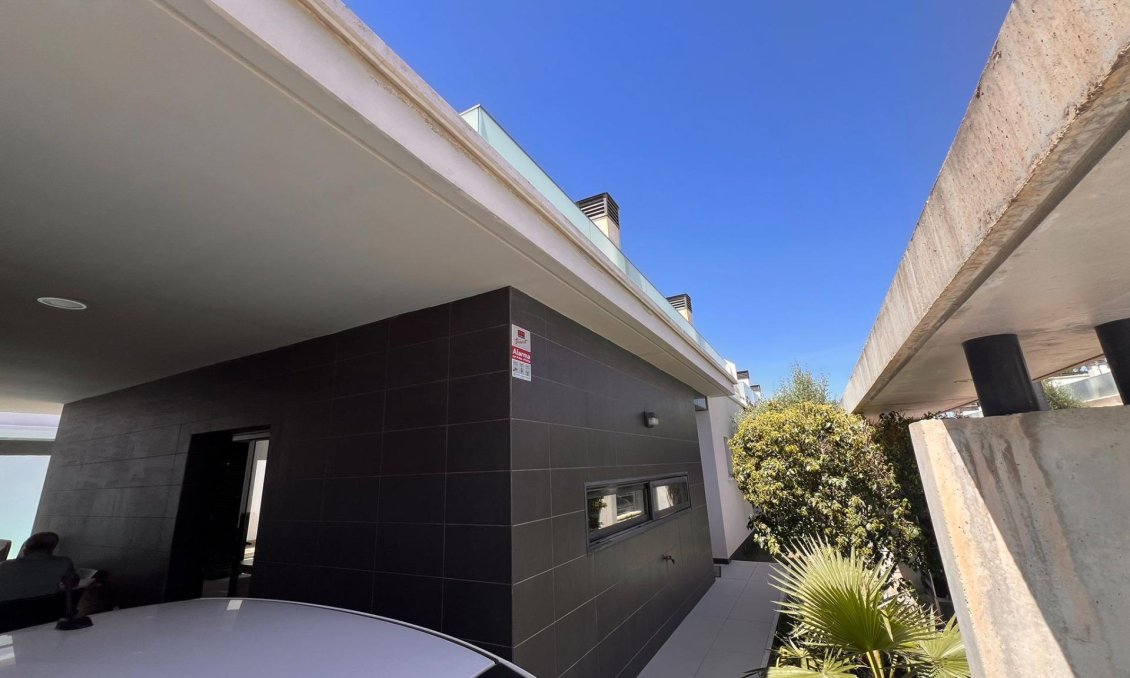 Resale - Villa -
Orihuela Costa - Lomas de Cabo Roig