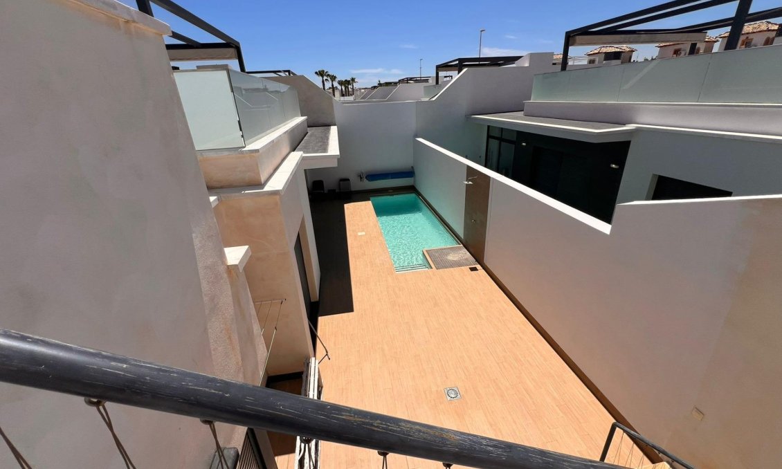 Resale - Villa -
Orihuela Costa - Lomas de Cabo Roig