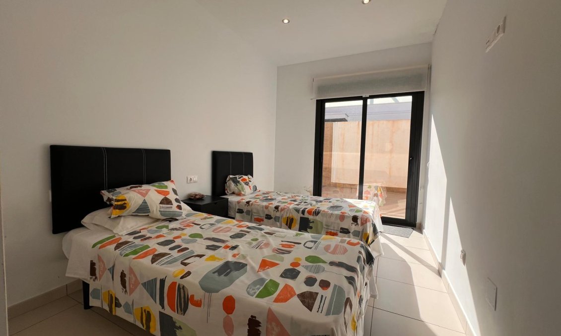 Resale - Villa -
Orihuela Costa - Lomas de Cabo Roig