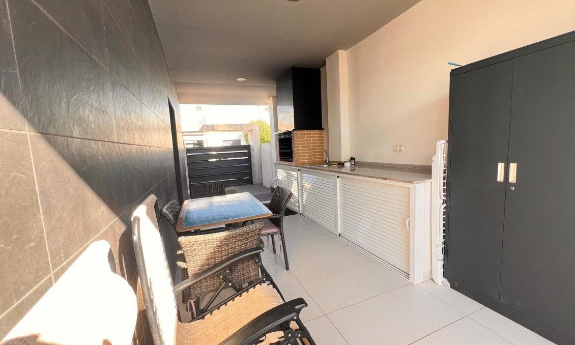Resale - Villa -
Orihuela Costa - Lomas de Cabo Roig