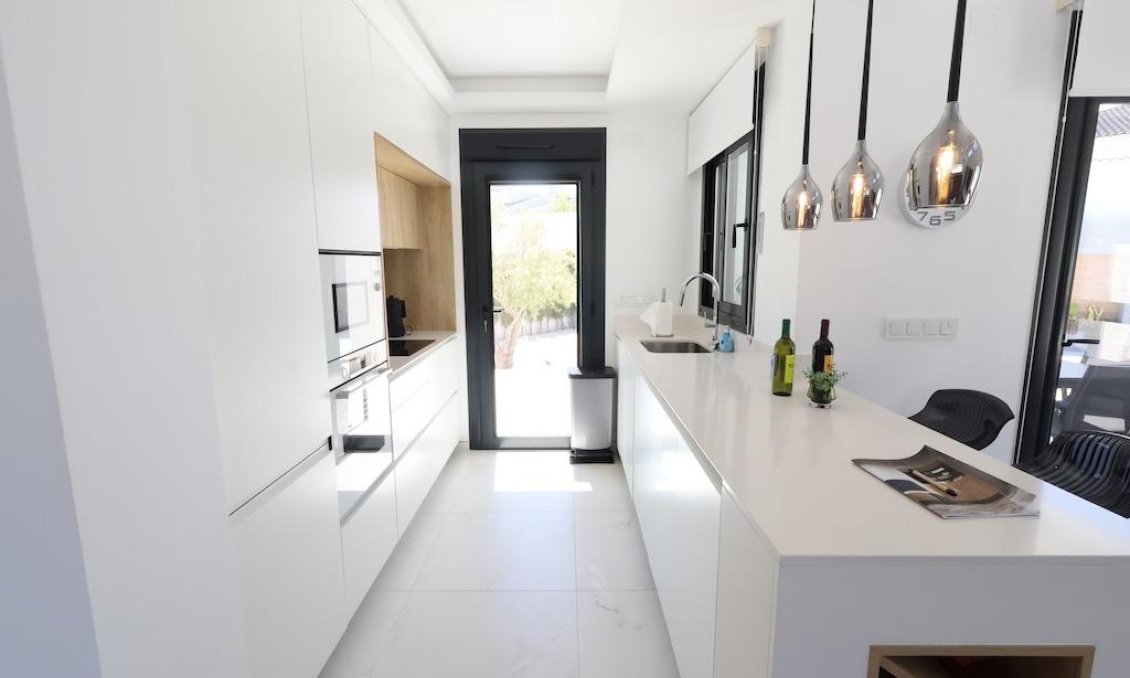 Resale - Villa -
Rojales - Inland