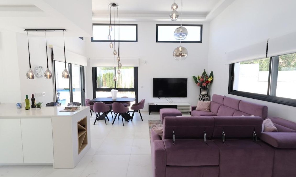 Resale - Villa -
Rojales - Inland