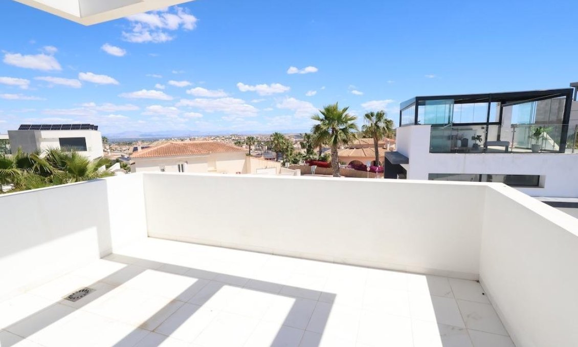 Resale - Villa -
Rojales - Inland