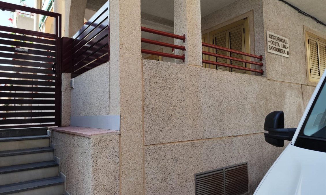 Wiederverkauf - Wohnung -
Torrevieja - Acequion