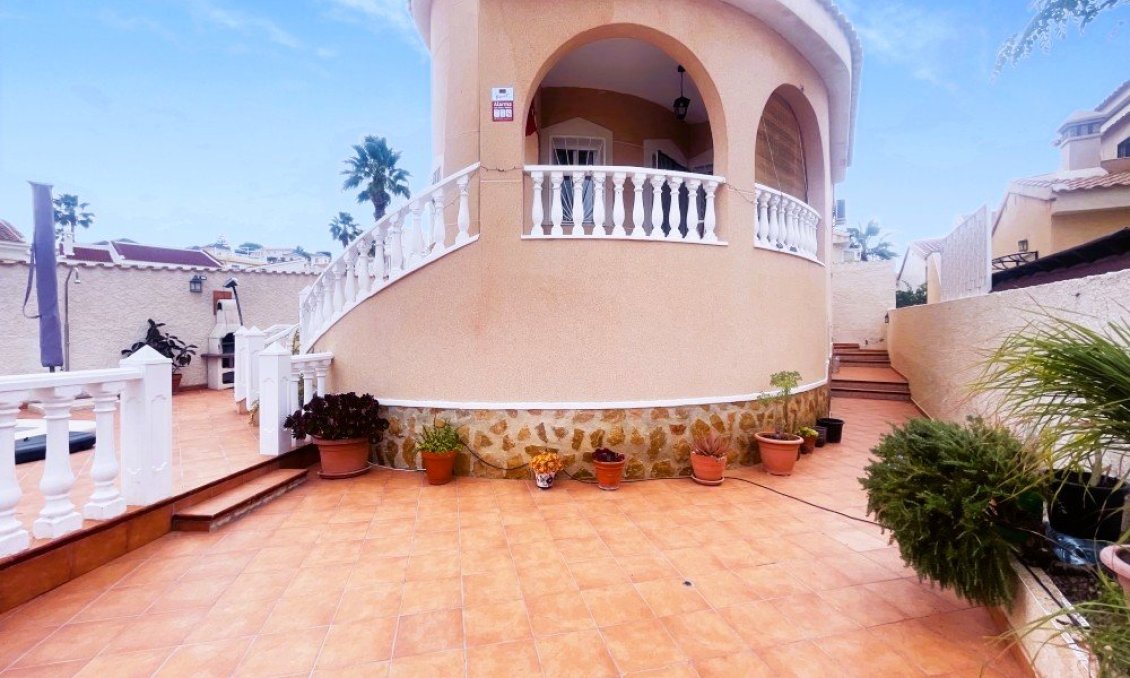 Resale - Villa -
Ciudad Quesada - Costa Blanca