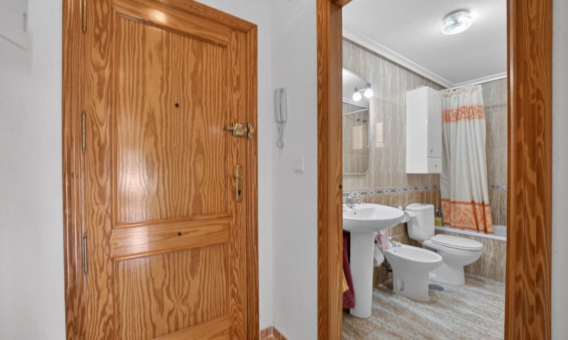 Wiederverkauf - Wohnung -
Torrevieja - Playa de los Locos