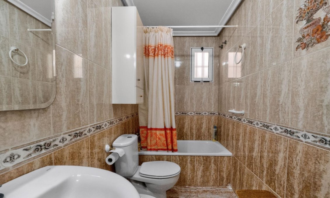 Wiederverkauf - Wohnung -
Torrevieja - Playa de los Locos