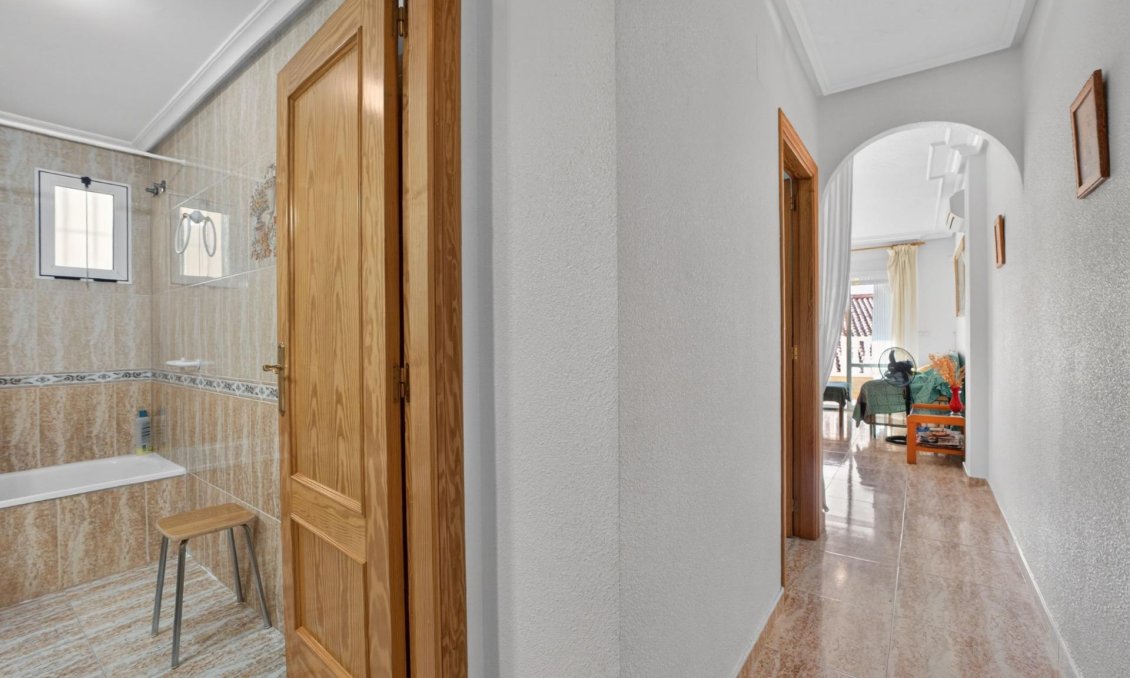 Wiederverkauf - Wohnung -
Torrevieja - Playa de los Locos