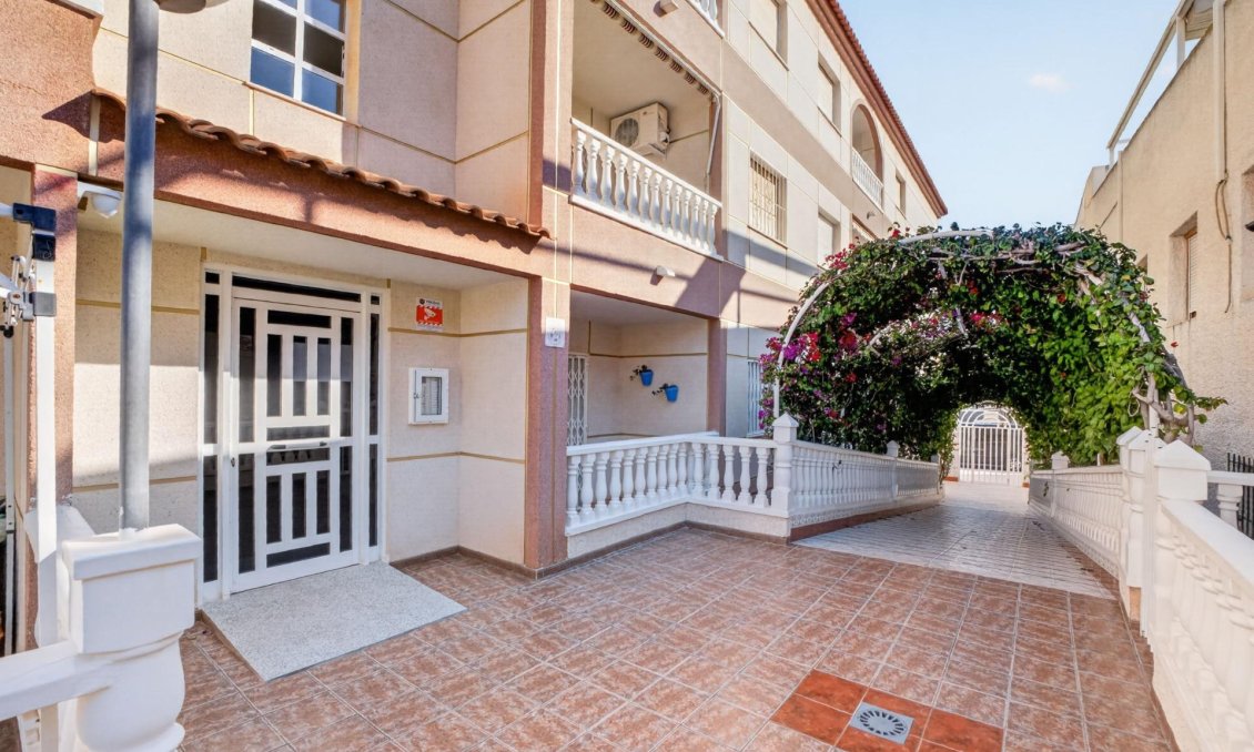 Wiederverkauf - Wohnung -
Torrevieja - Playa de los Locos