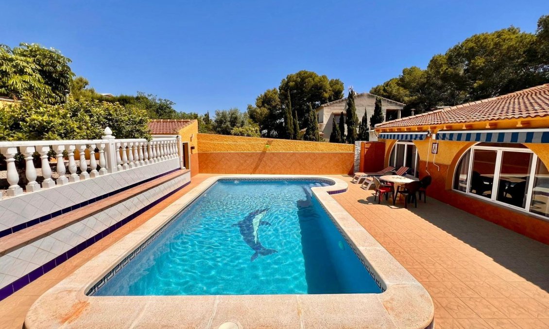 Resale - Villa -
Torrevieja - Los Balcones