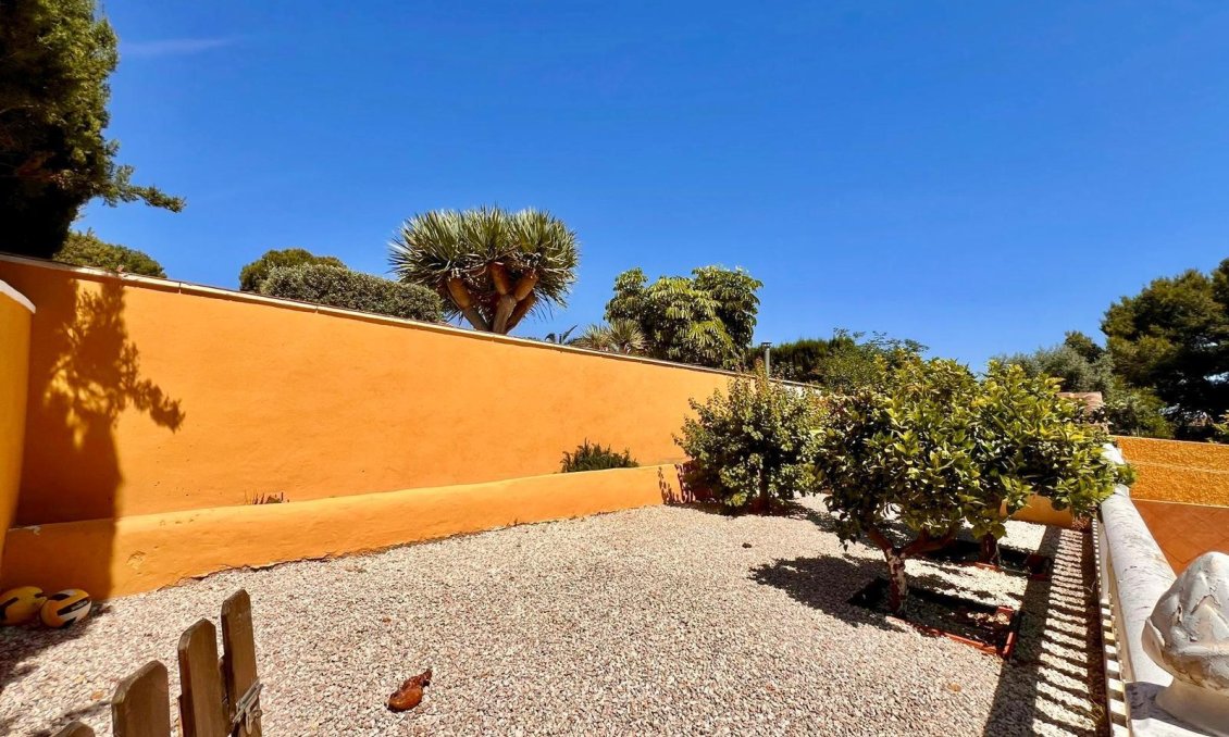Resale - Villa -
Torrevieja - Los Balcones