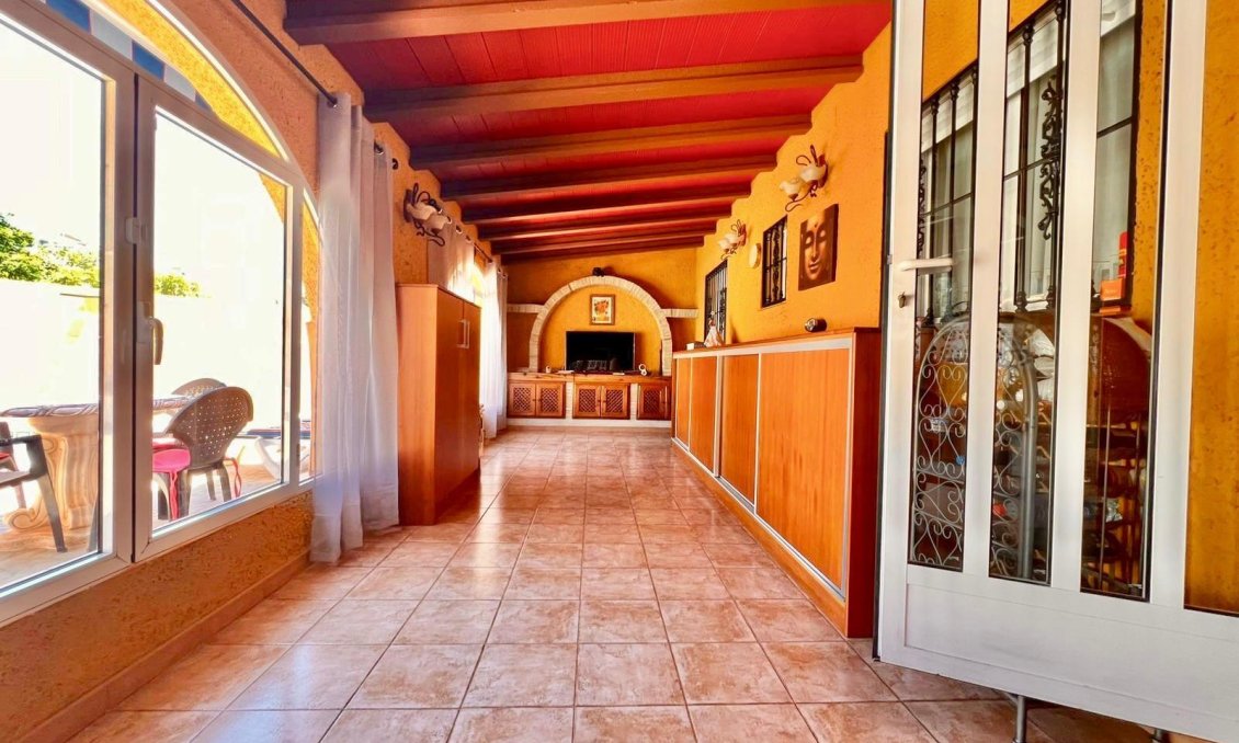 Resale - Villa -
Torrevieja - Los Balcones