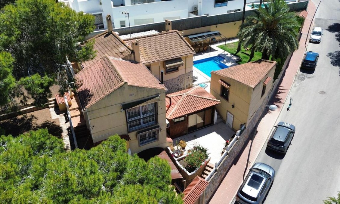 Resale - Villa -
Los Balcones - Costa Blanca