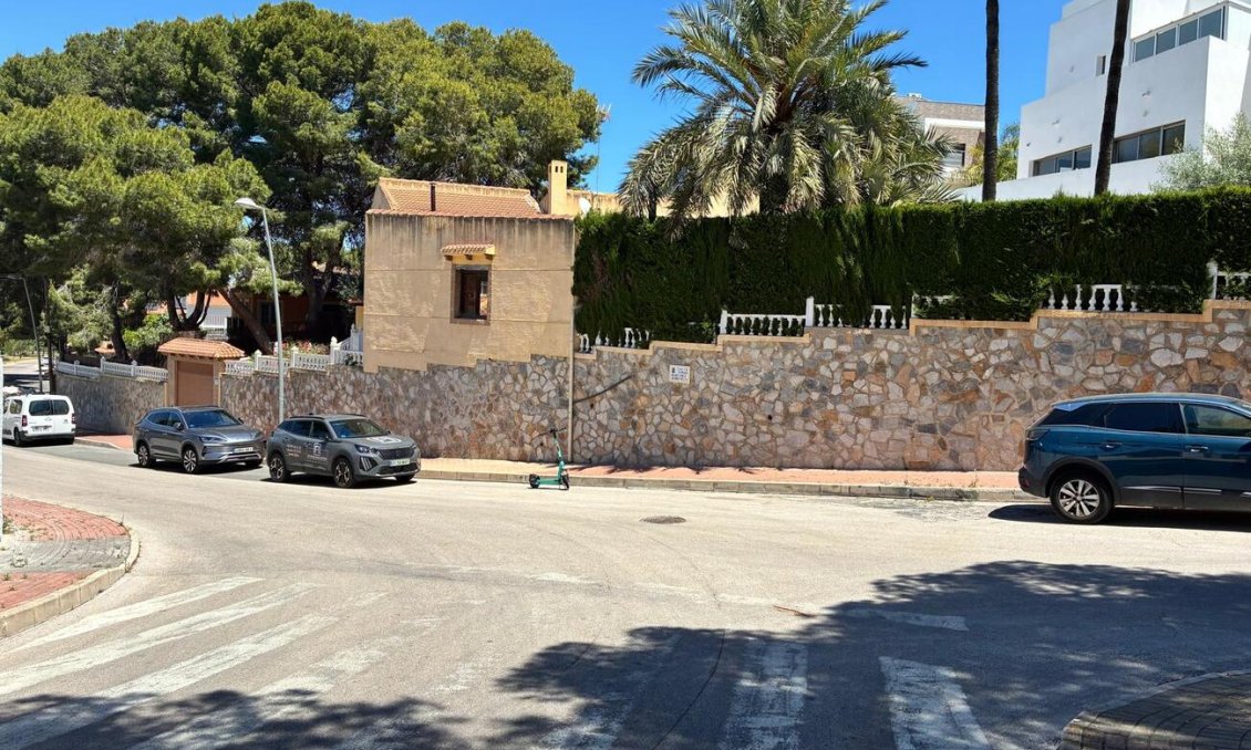 Resale - Villa -
Los Balcones - Costa Blanca