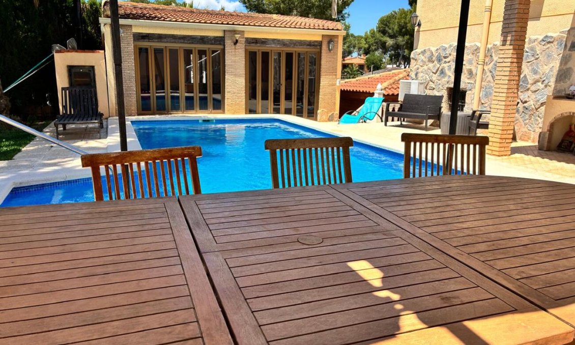 Resale - Villa -
Los Balcones - Costa Blanca