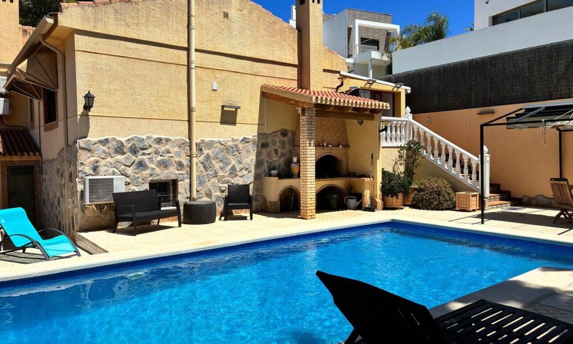 Resale - Villa -
Los Balcones - Costa Blanca