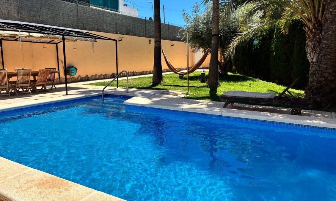 Resale - Villa -
Los Balcones - Costa Blanca