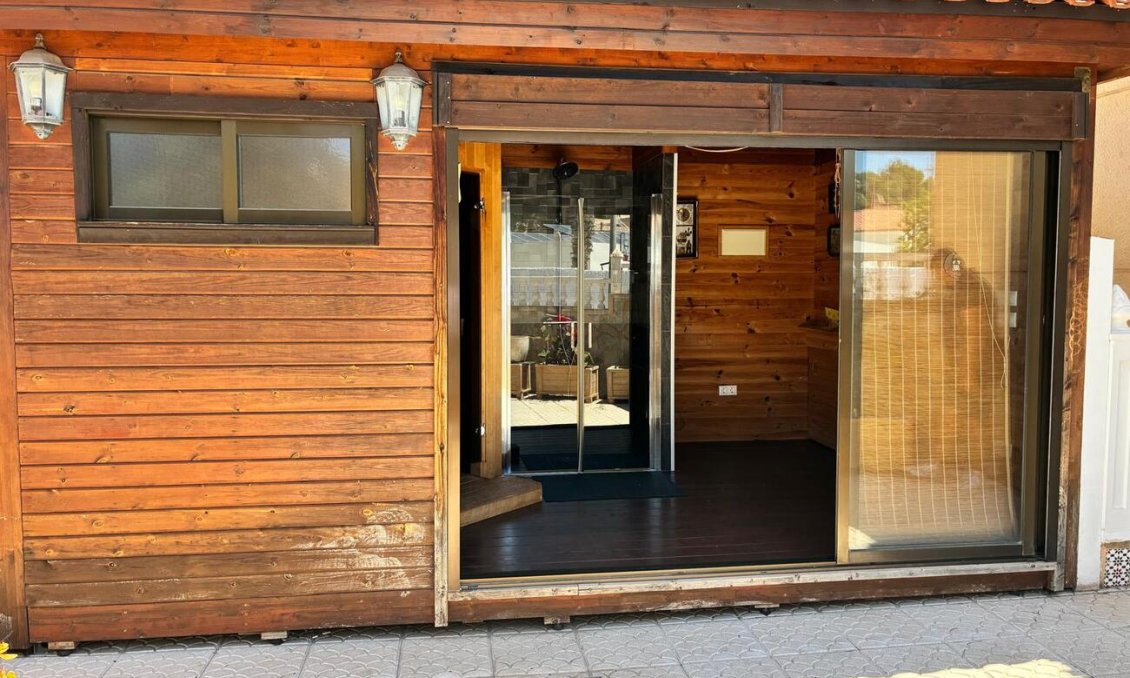 Resale - Villa -
Los Balcones - Costa Blanca