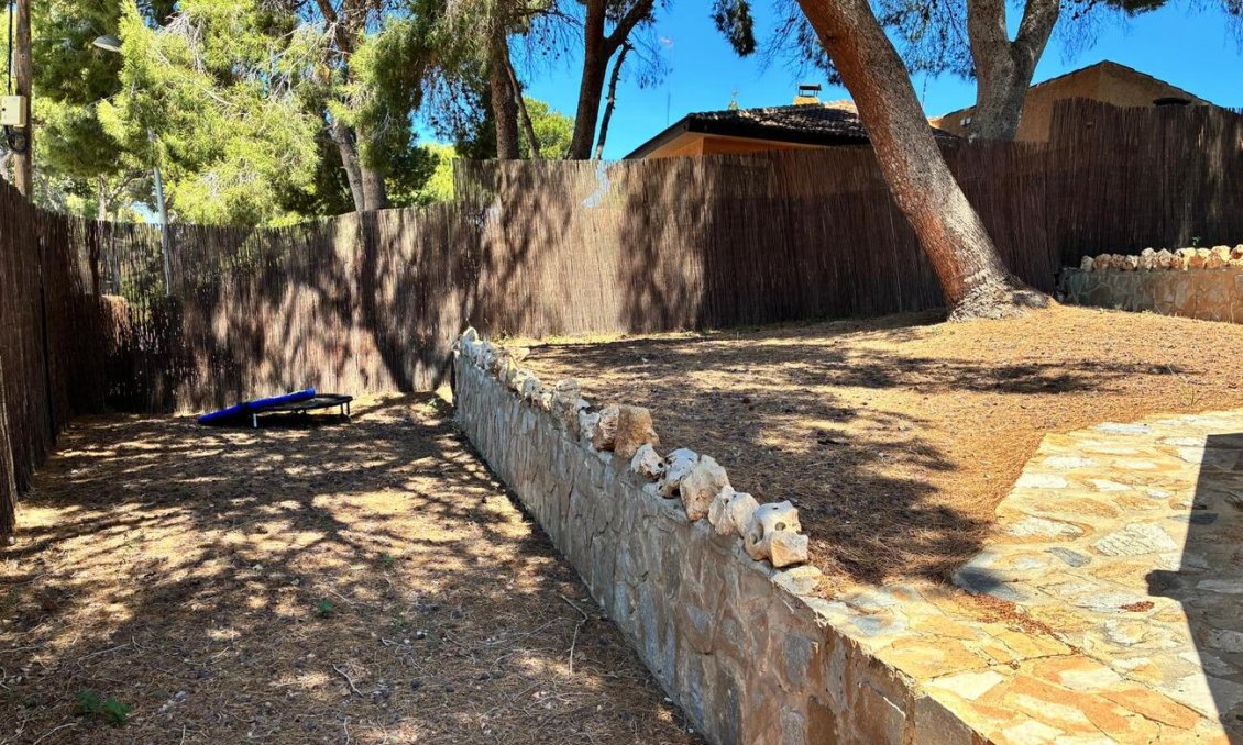 Resale - Villa -
Los Balcones - Costa Blanca