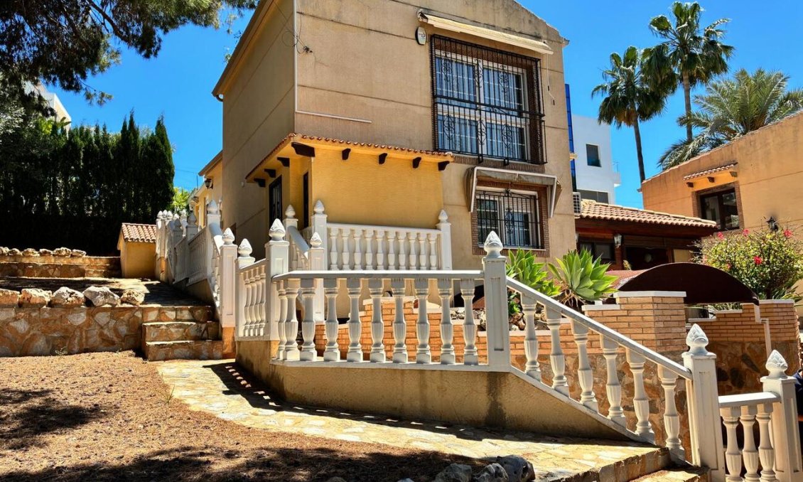 Resale - Villa -
Los Balcones - Costa Blanca