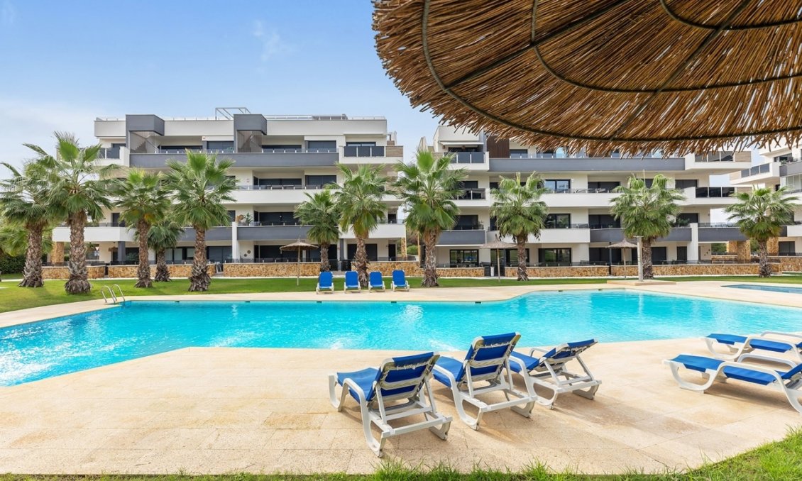 Resale - Penthouse -
Los Altos - AMANECER