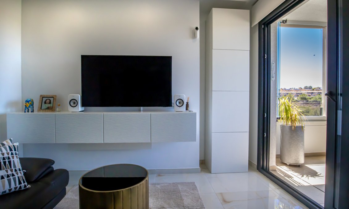 Resale - Penthouse -
Los Altos - AMANECER