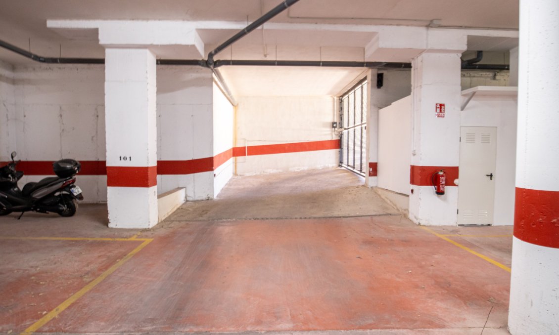 Resale - Penthouse -
Los Altos - AMANECER