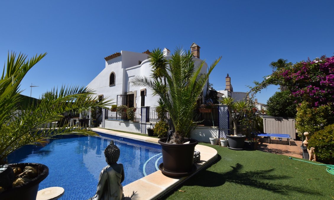 Resale - Villa -
Algorfa - Inland