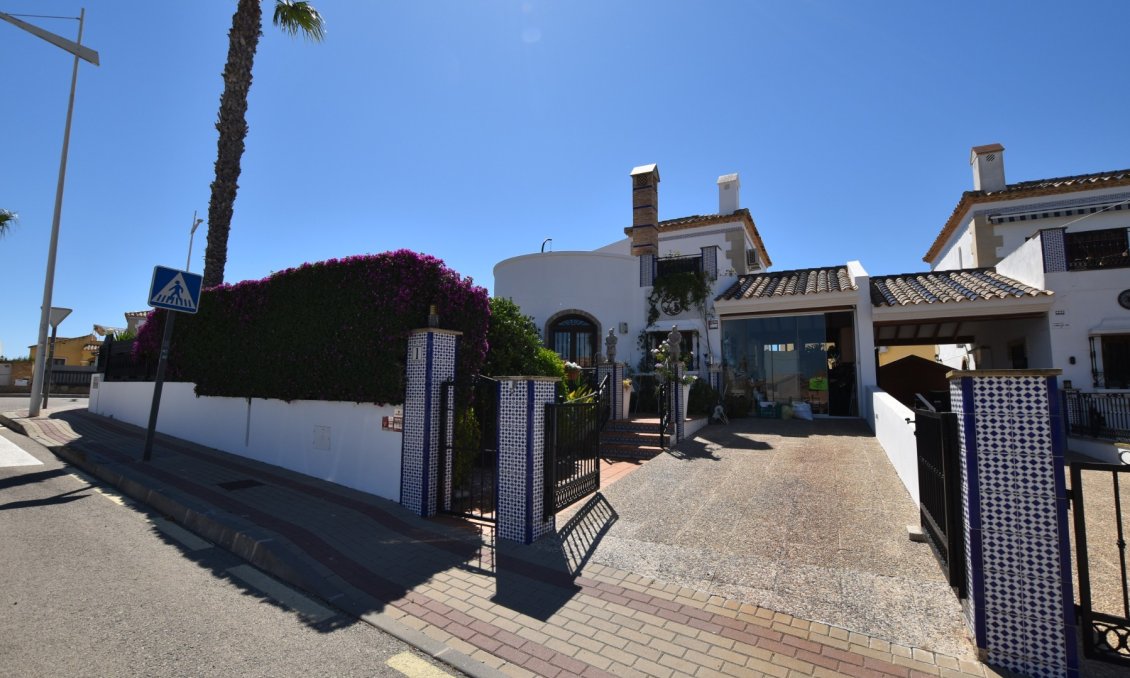 Resale - Villa -
Algorfa - Inland
