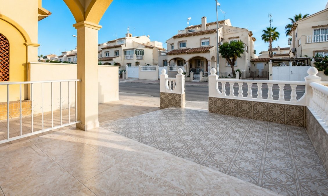 Resale - Townhouse -
Orihuela Costa - Costa Blanca