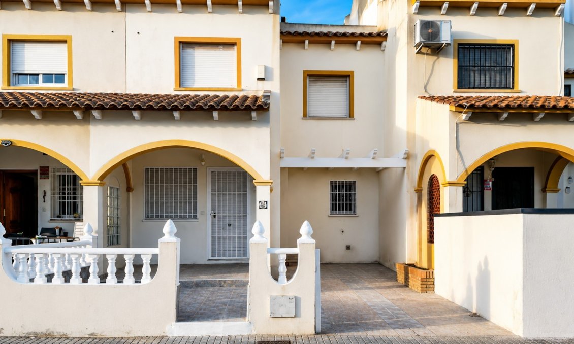 Resale - Townhouse -
Orihuela Costa - Costa Blanca