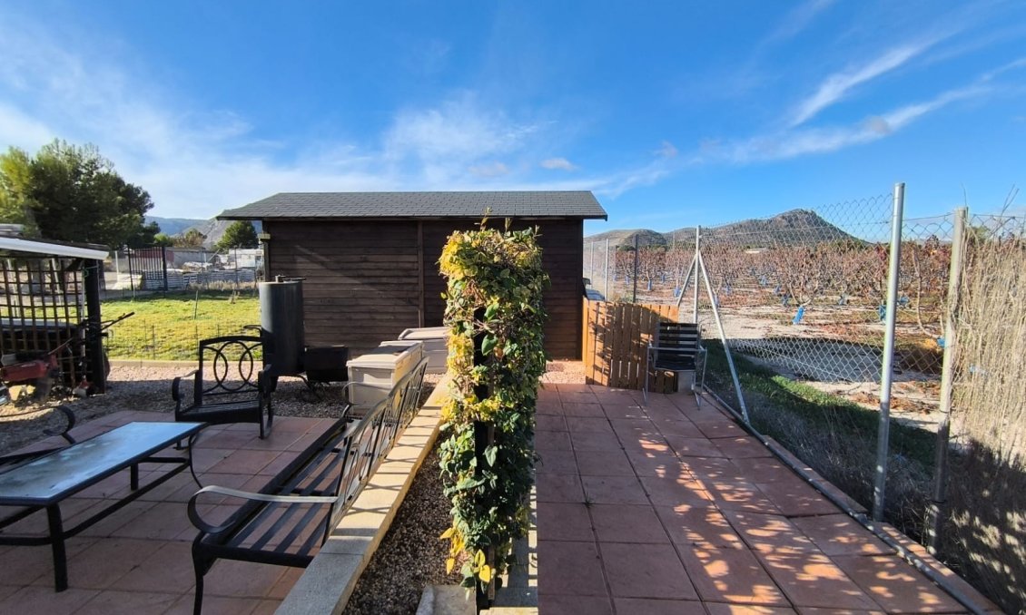 Wiederverkauf - Villa -
Villena - Inland