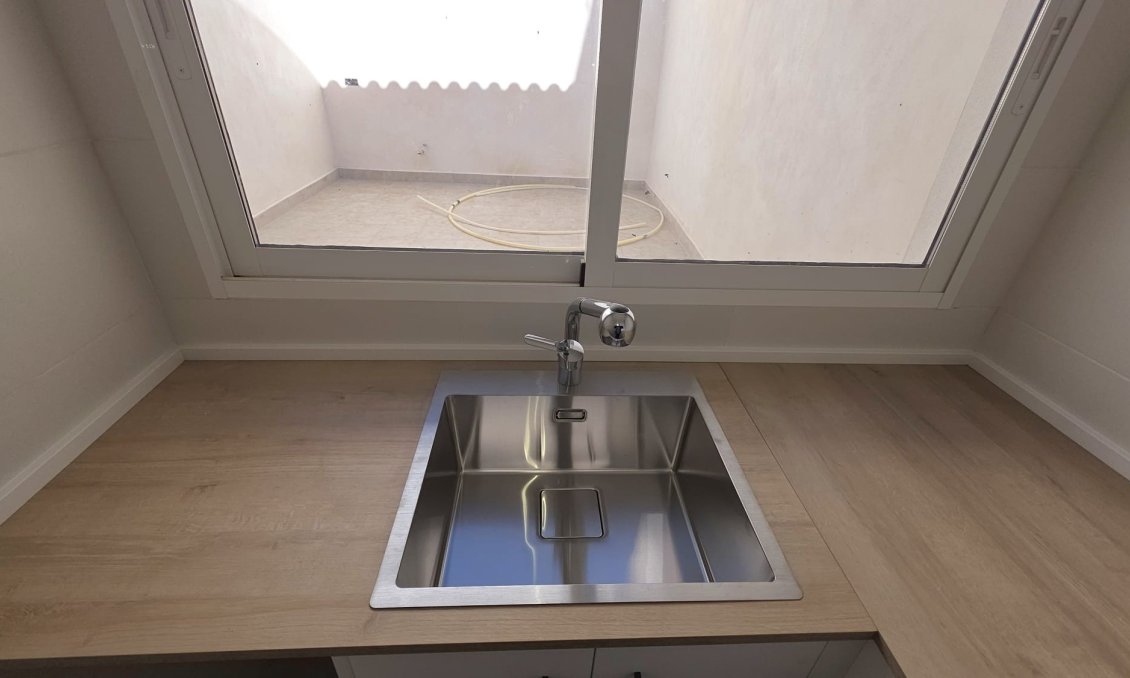 Resale - Townhouse -
Pinoso - Inland