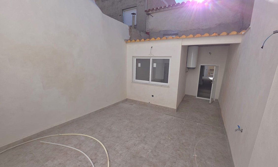Resale - Townhouse -
Pinoso - Inland
