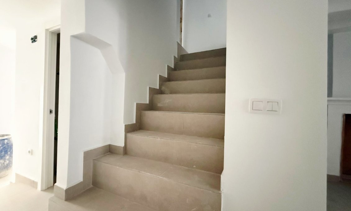 Resale - Townhouse -
Pinoso - Inland