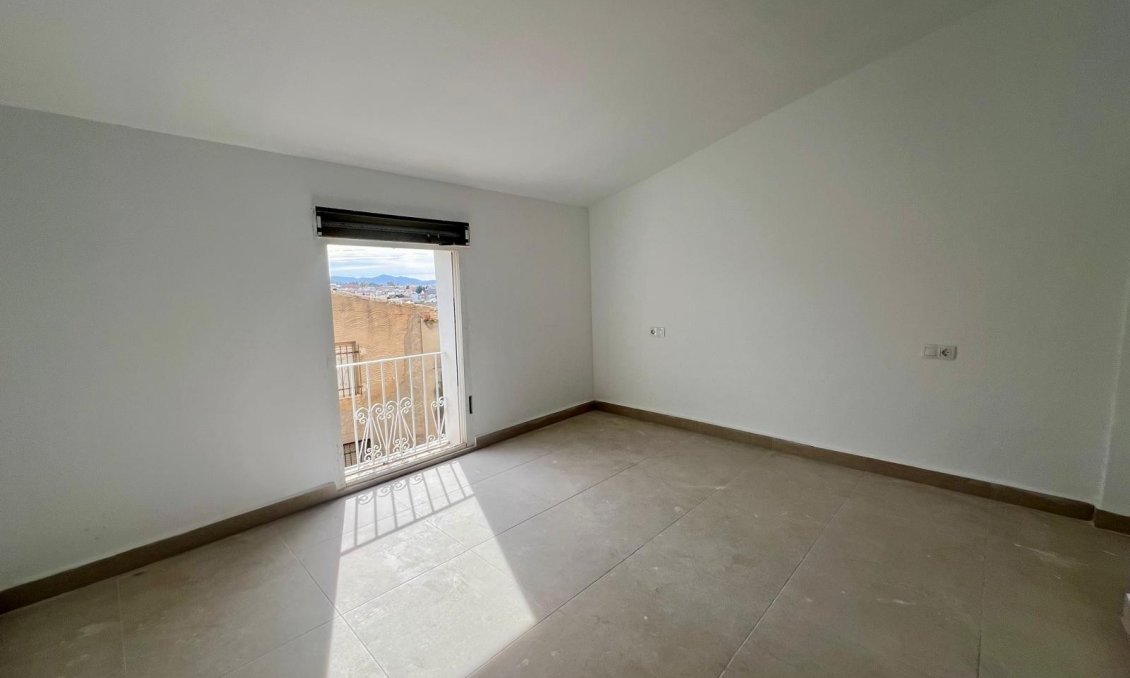 Resale - Townhouse -
Pinoso - Inland