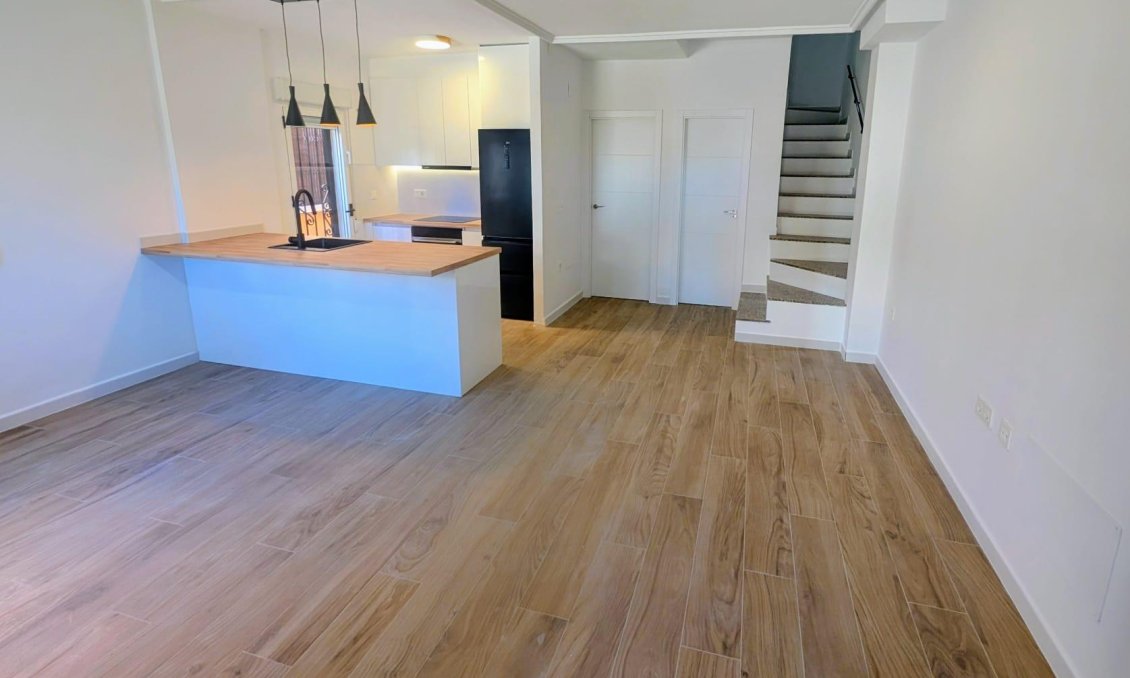 Resale - Villa -
Orihuela Costa - Costa Blanca