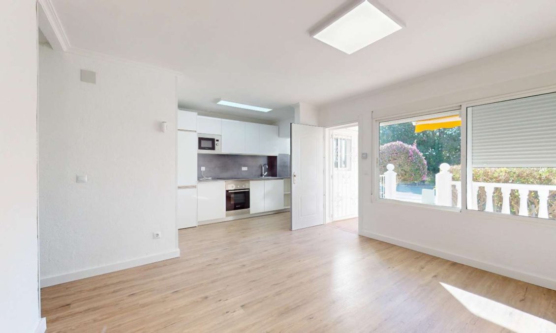 Resale - Bungalow -
Orihuela - Inland