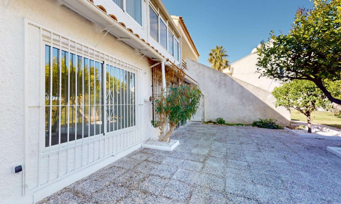Resale - Bungalow -
Orihuela - Inland