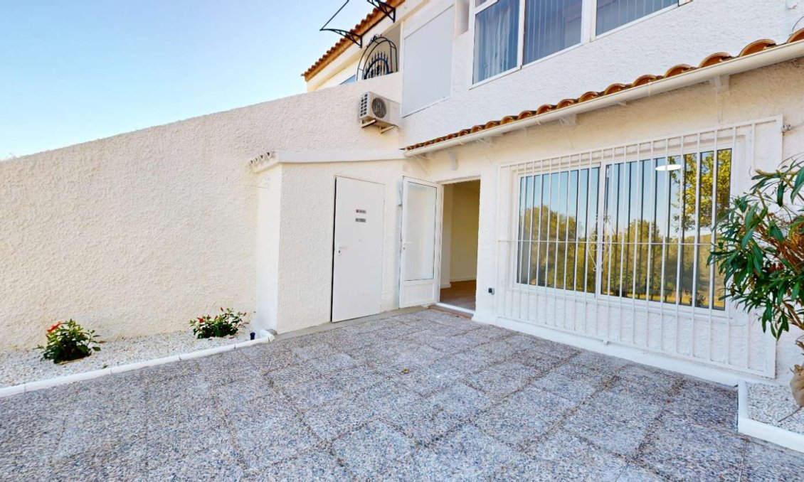 Resale - Bungalow -
Orihuela - Inland