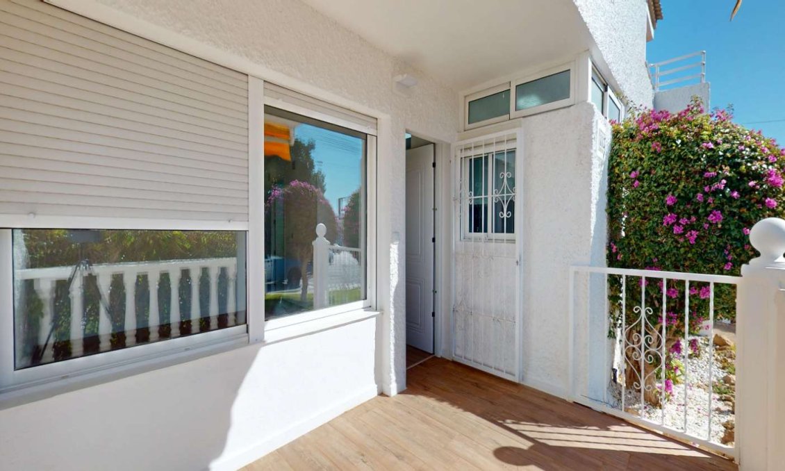 Resale - Bungalow -
Orihuela - Inland