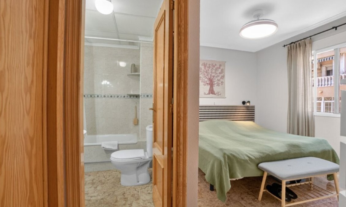 Wiederverkauf - Wohnung -
Torrevieja - Costa Blanca