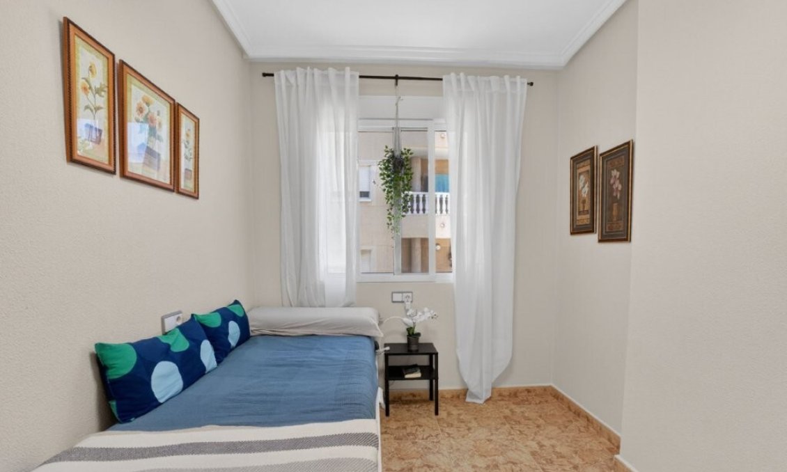 Wiederverkauf - Wohnung -
Torrevieja - Costa Blanca