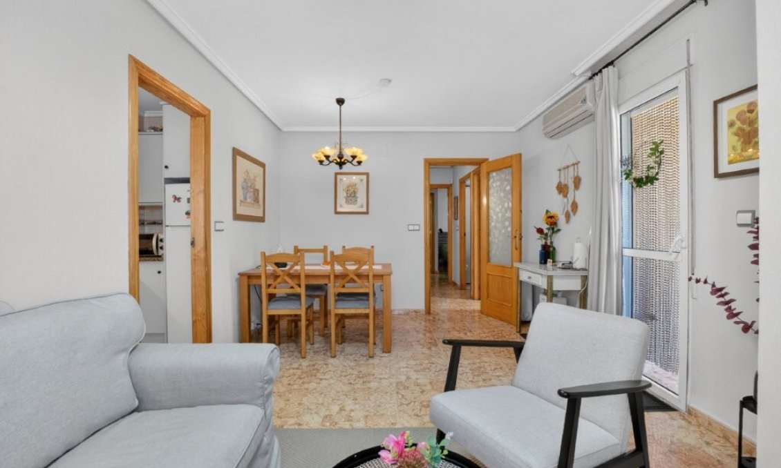 Wiederverkauf - Wohnung -
Torrevieja - Costa Blanca
