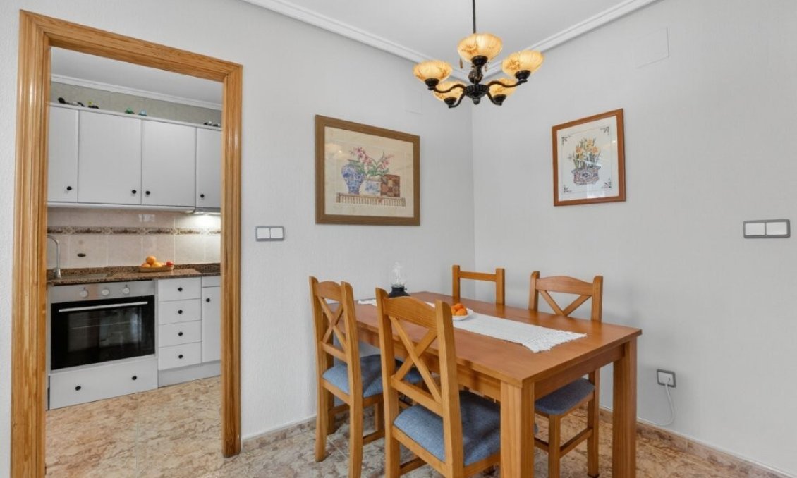 Wiederverkauf - Wohnung -
Torrevieja - Costa Blanca