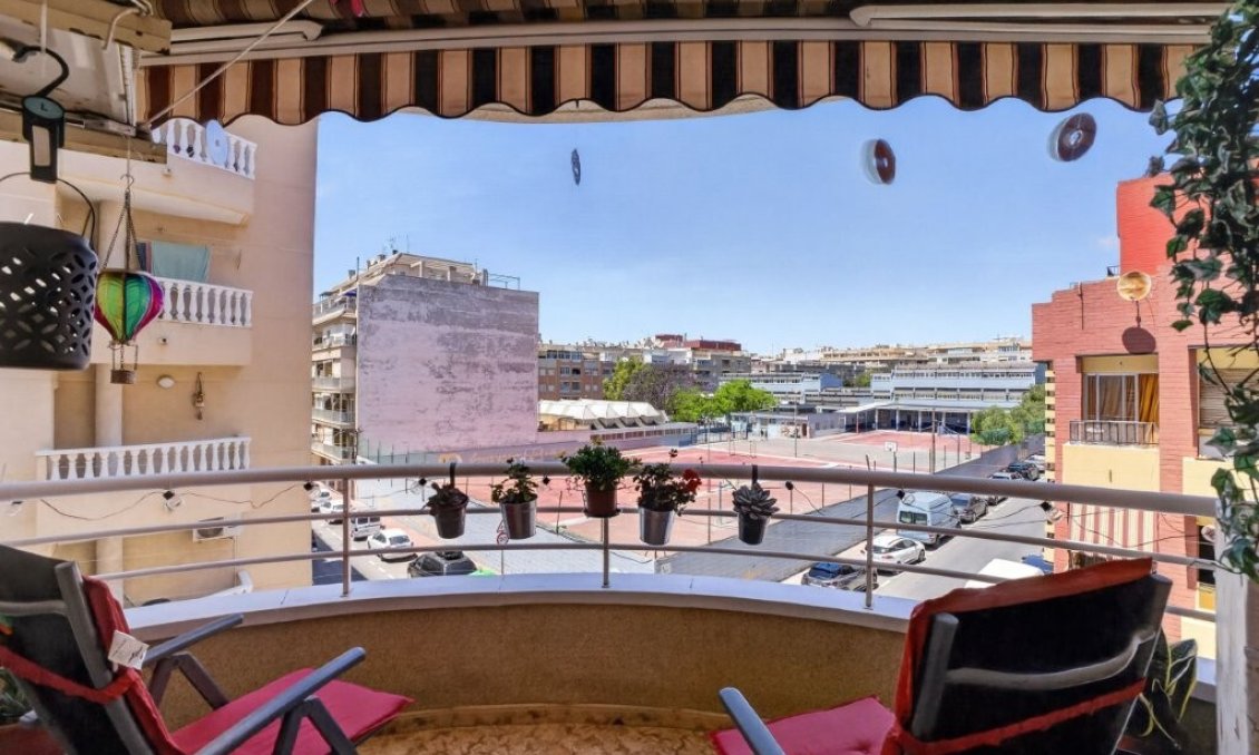 Wiederverkauf - Wohnung -
Torrevieja - Costa Blanca