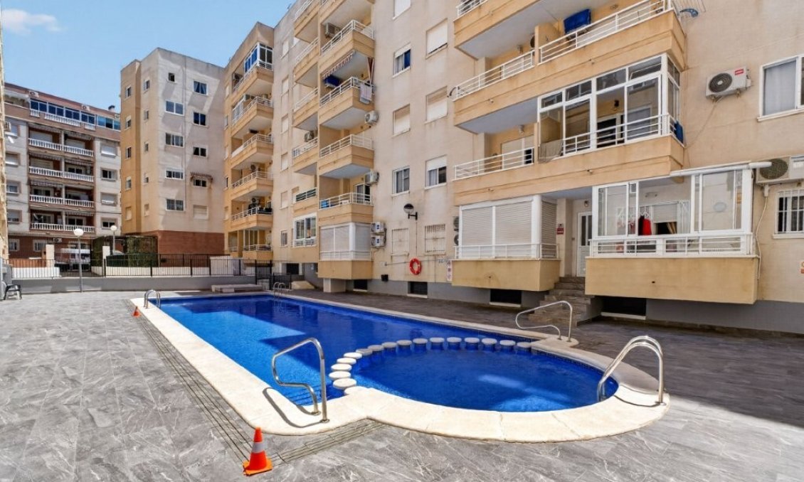 Wiederverkauf - Wohnung -
Torrevieja - Costa Blanca