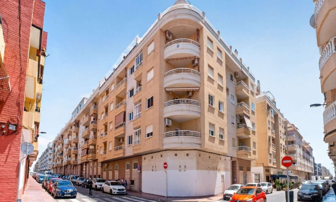 Wiederverkauf - Wohnung -
Torrevieja - Costa Blanca