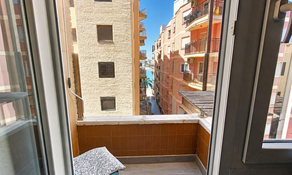 Resale - Apartment -
Torrevieja - Playa del Cura